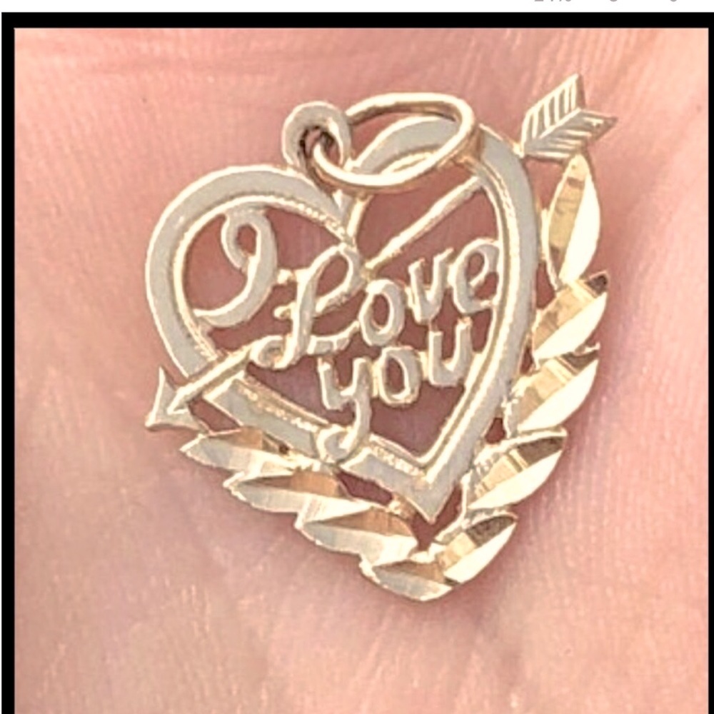 14k gold heart pendant